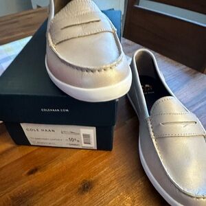 Cole Haan super comfortable Nantucket loafer brand new never worn